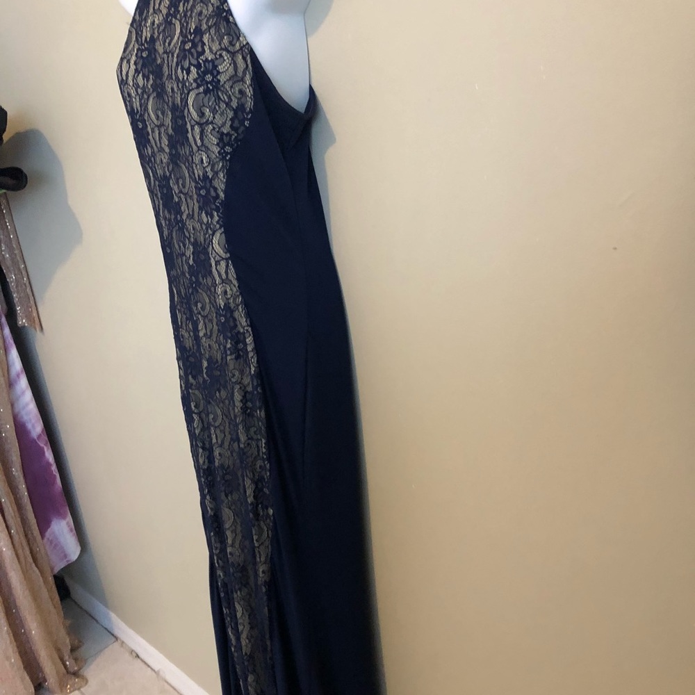 Long dress - Picture 4 of 8